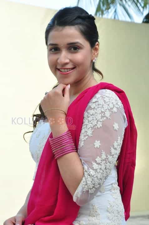 Tollywood Actress Mannara Pictures 18