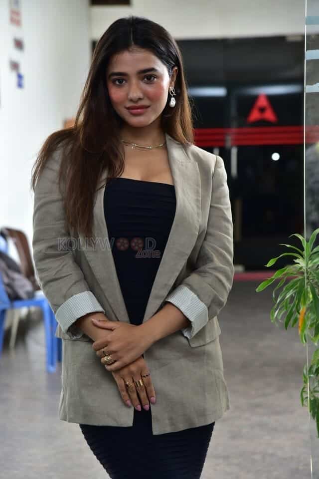 Actress Ketika Sharma at Bro Interview Photos 30