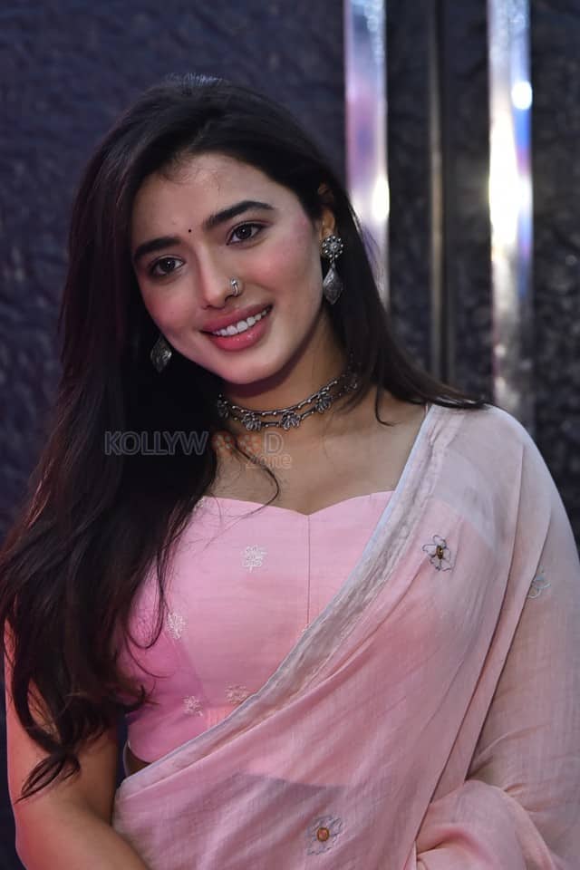 Actress Ketika Sharma at Single Movie Trailer Launch Event Pictures 15