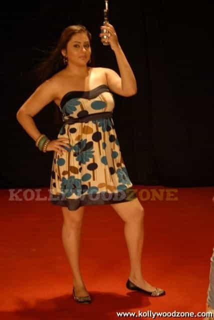 Actress Namitha Hot And Sexy Pictures 07