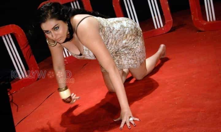 Actress Namitha Hot Photos 02