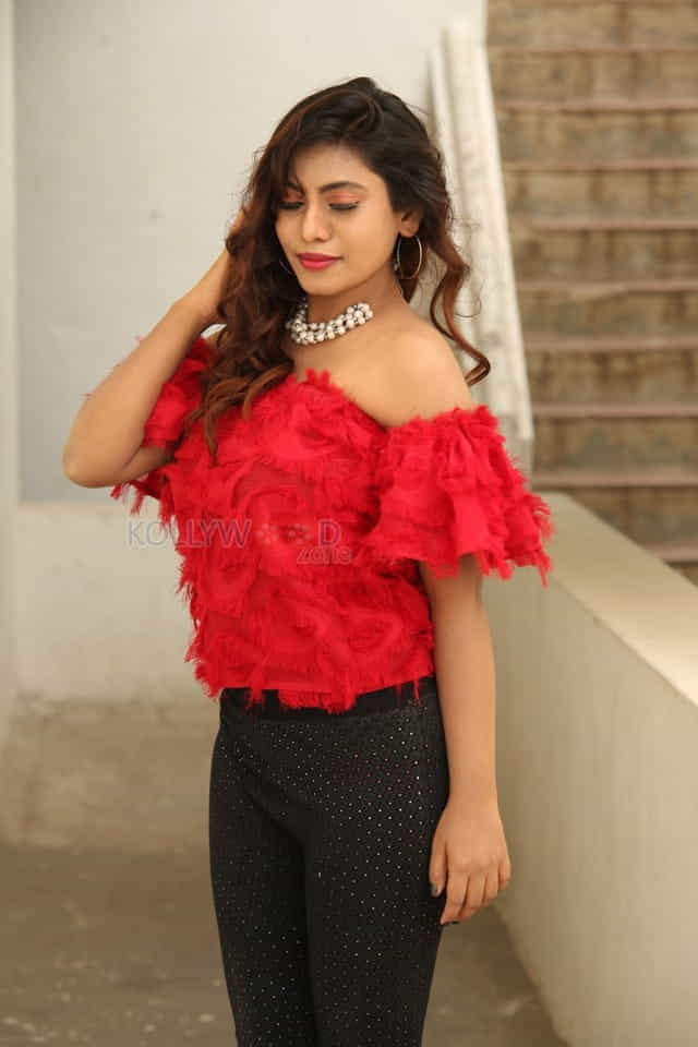Actress Priya Augustin At Prema Easy Kadu Press Meet Photos 17