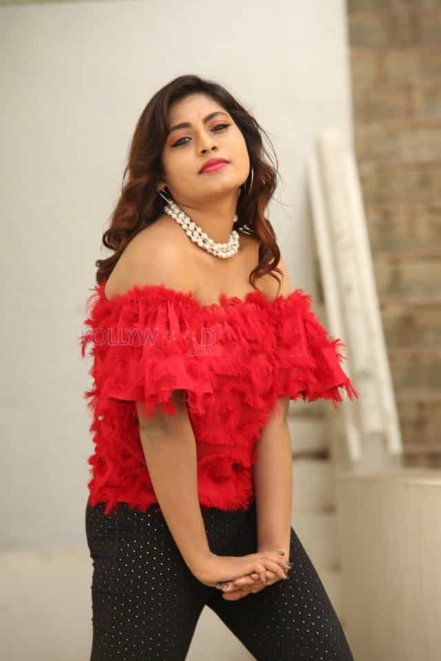 Actress Priya Augustin At Prema Easy Kadu Press Meet Photos 35