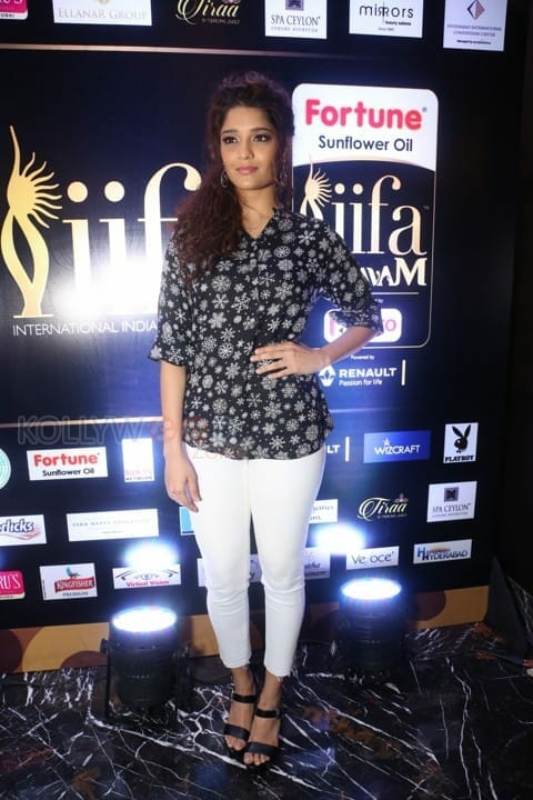 Actress Ritika Singh At Iifa Utsavam Event Photos 01