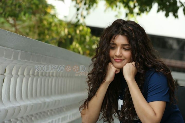 Actress Ritika Singh Interview Pictures 17