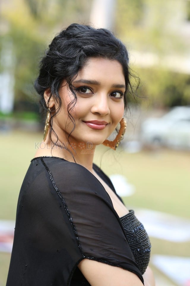 Actress Ritika Singh at Valari Trailer Launch Photos 19