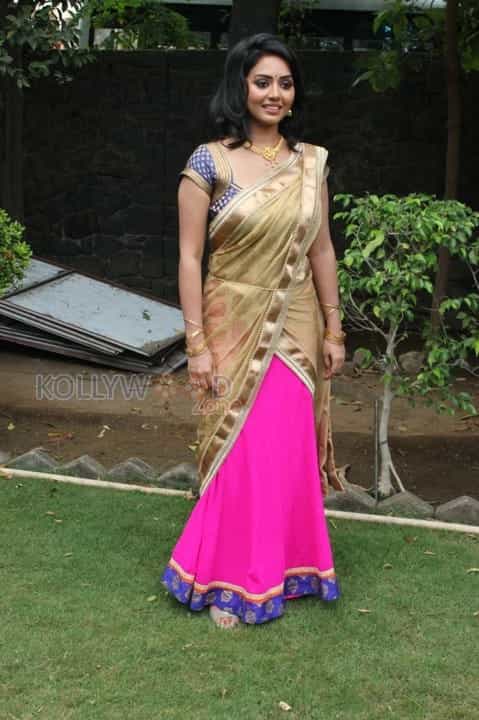 Athibar Movie Heroine Vidhya Stills 05