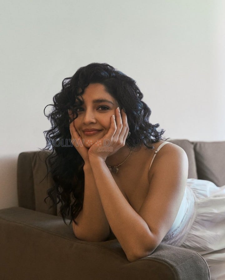 Bold and Sexy Ritika Singh in a White Maxi Dress with Spaghetti Straps Photos 06