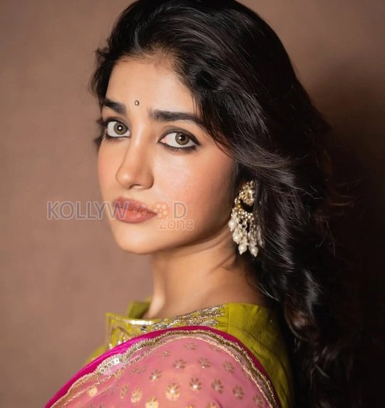 Dimple Hayathi