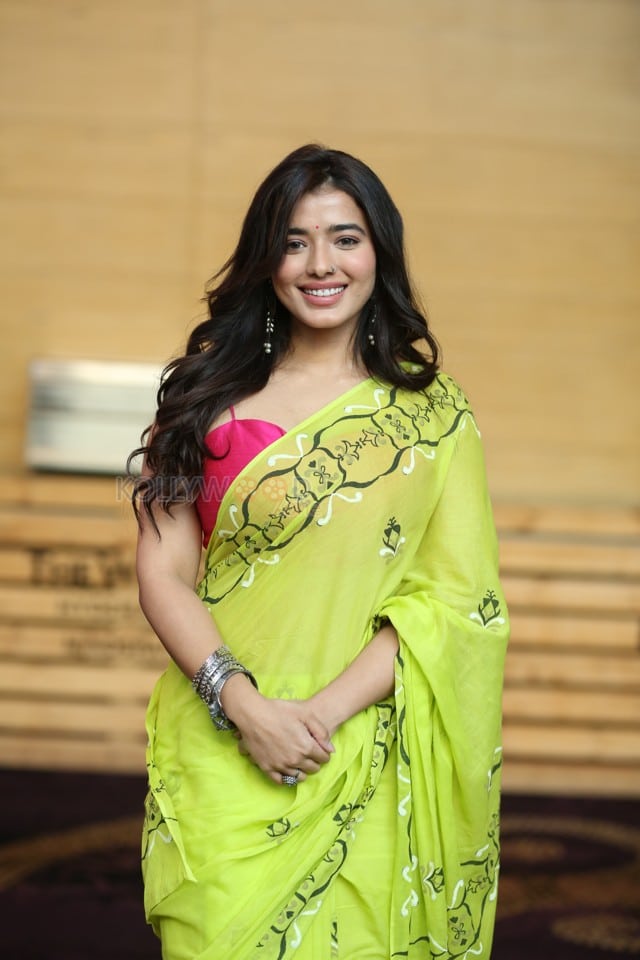 Heroine Ketitka Sharma at Single Movie Success Celebration Photos 03