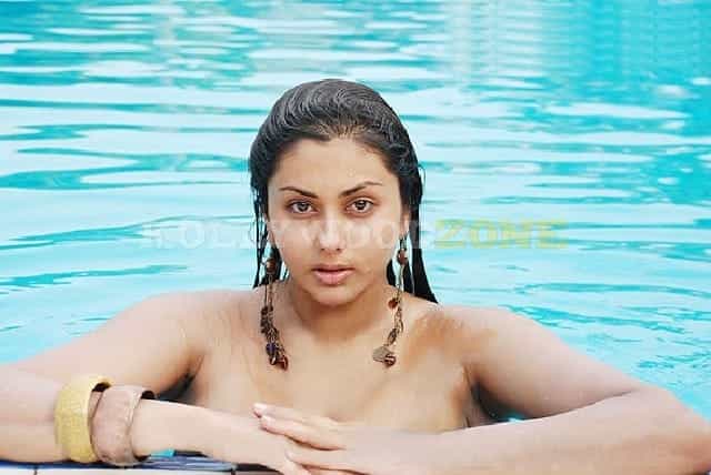 Hot Sexy Namitha Pictures 109