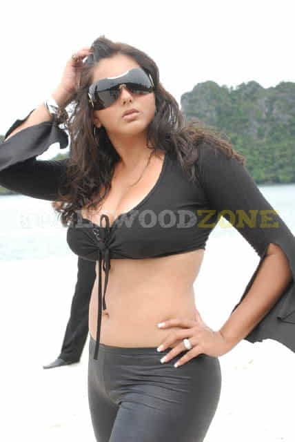 Hot Sexy Namitha Stills 074
