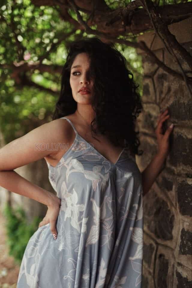 Kolai Movie Heroine Ritika Singh Sexy Photoshoot Pictures 03