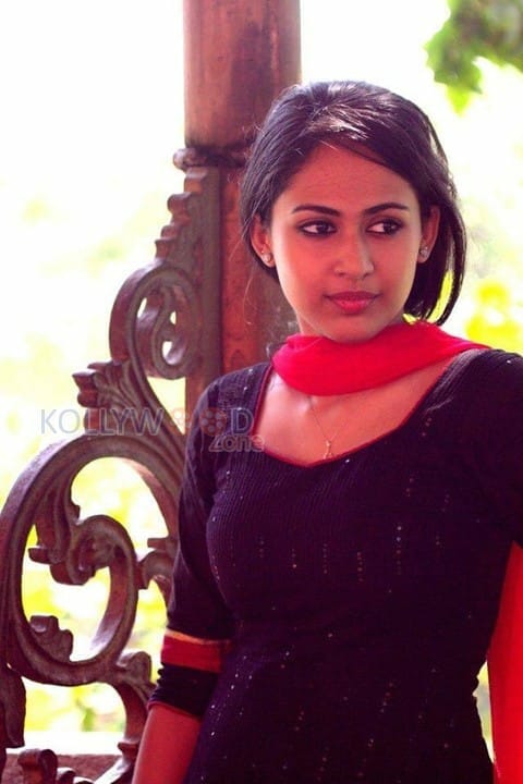 Malayalam Actress Aparna Vinod Photos 01