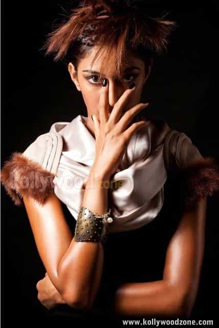Miss India 2012 Erica Fernandes Sexy Photos 18