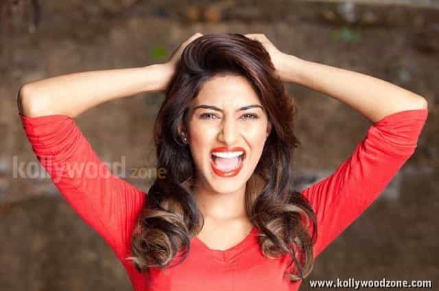 Miss India 2012 Erica Fernandes Sexy Photos 28