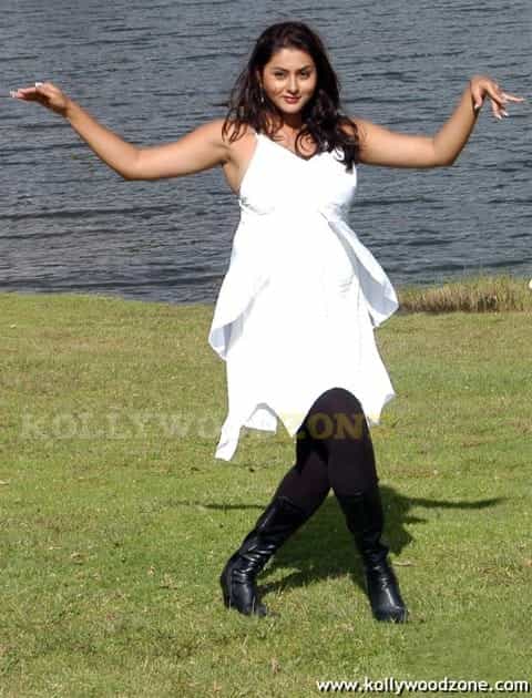 Namitha Hot Pics 40