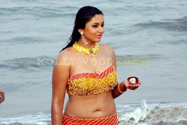 Namitha Hot Sexy Pictures 03