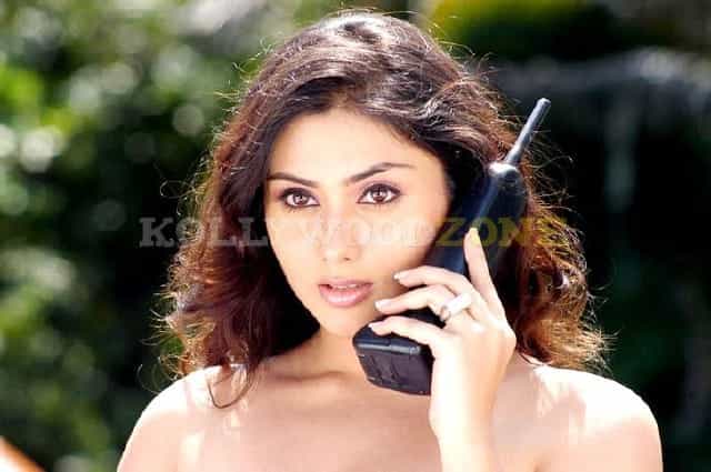 Namitha Hot Sexy Pictures 17