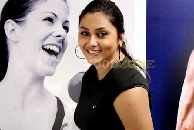 Namitha Hot Sexy Pictures 27