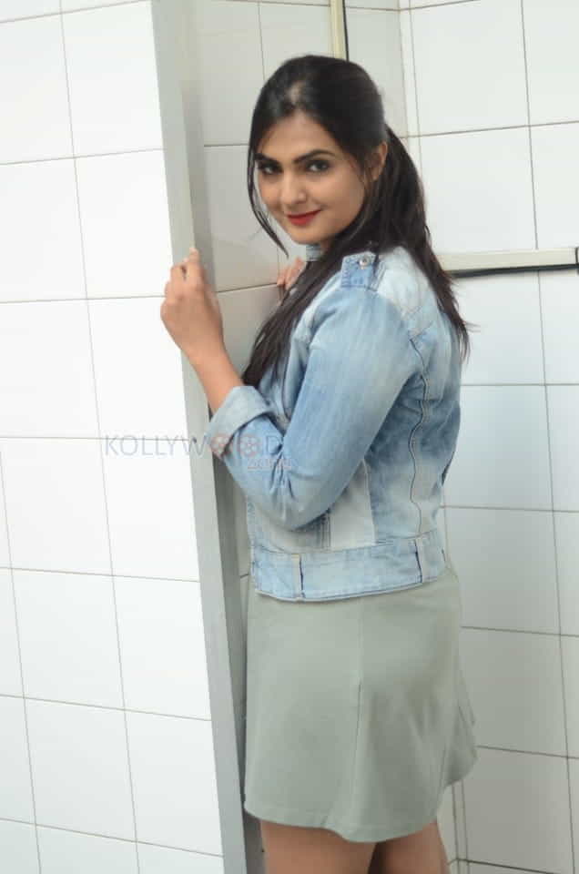 Neha Deshpande At Silk India Expo Photos 10