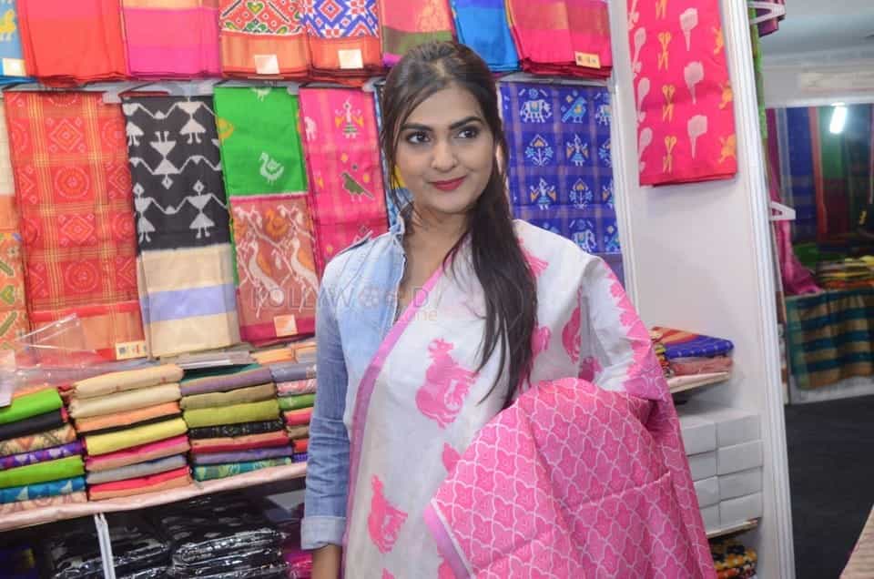 Neha Deshpande At Silk India Expo Photos 19