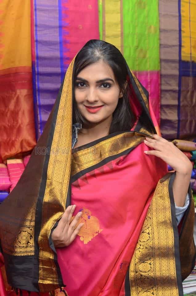 Neha Deshpande At Silk India Expo Photos 24