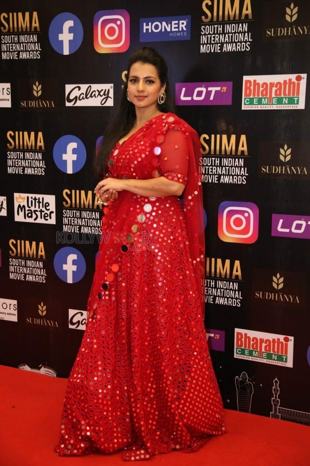 Sruthi Hariharan at SIIMA Awards 2021 Day 2 Photos 07