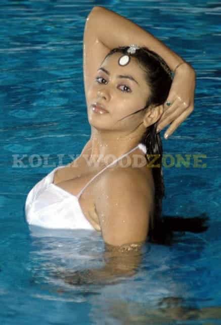 Super Sexy Stills Of Namitha 01