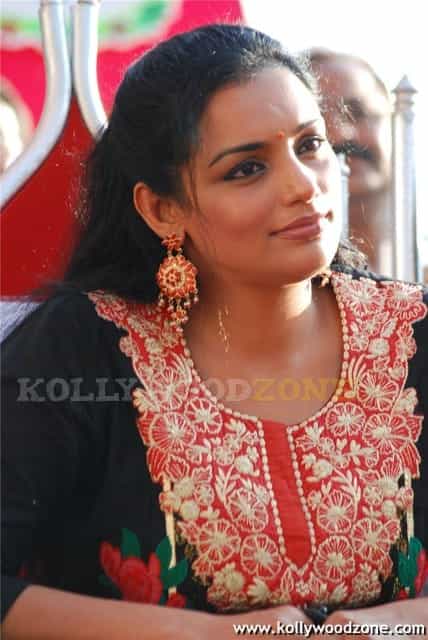 Swetha Menon Stills 22