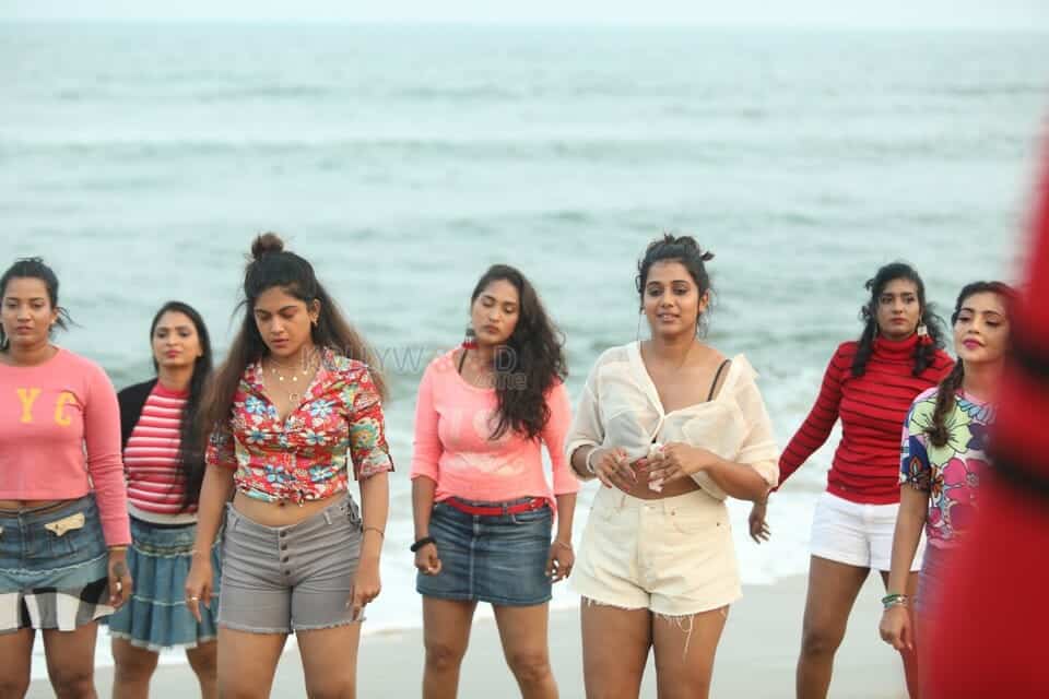 Web Movie Song Photos 14