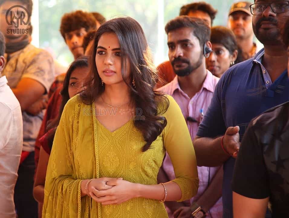 Actress Kalyani Priyadarshan Stills At Siva Karthikeyan S Hero Movie Pooja 01