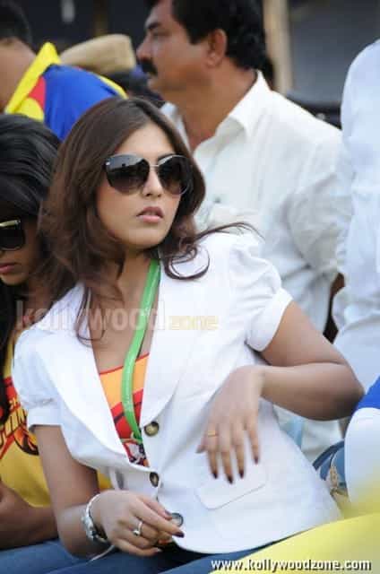 Actress Madhu Shalini At Ccl Match Photos 12