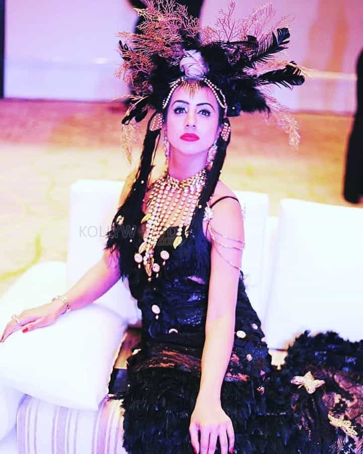 Actress Sanjjanaa Galrani Walks The Ramp For Designer Ramesh Dembla Photos 05