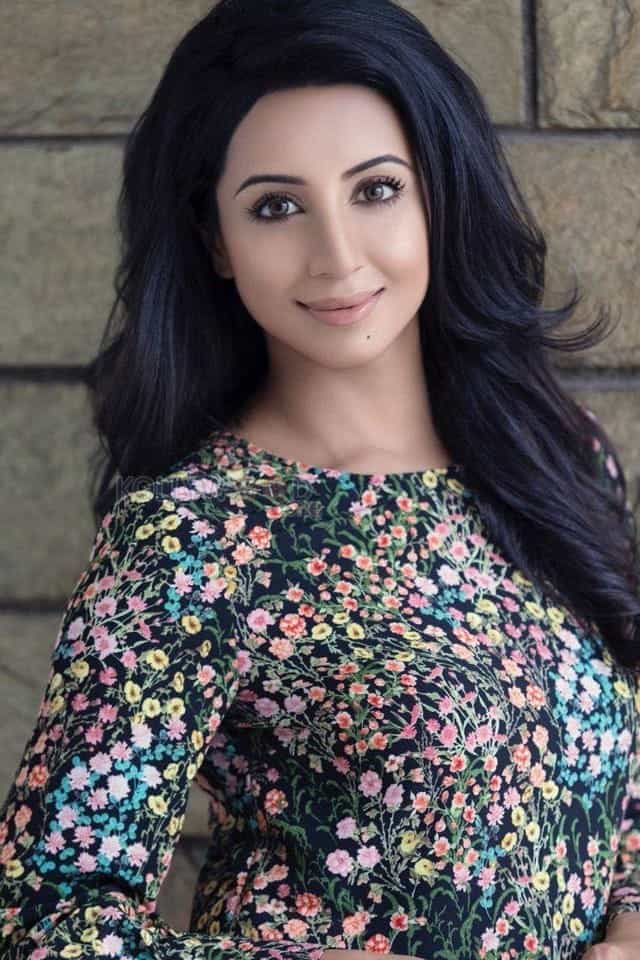 Actress Sanjjanaa New Photoshoot Pics 01