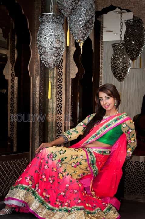 Actress Sanjjanaa Photoshoot Pictures 04