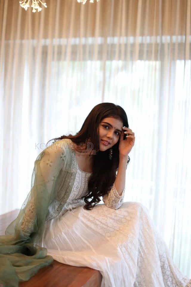 Hero Movie Actress Kalyani Priyadarshan Photos 29