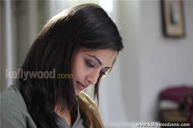 Mallu Actress Mamta Mohandas Pictures 17