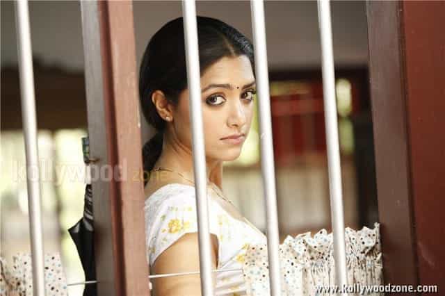Mallu Actress Mamta Mohandas Pictures 22