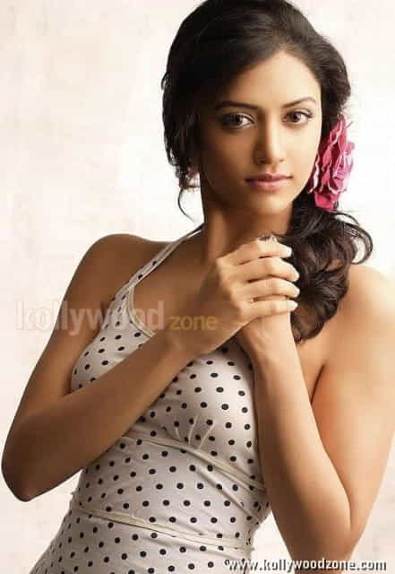 Sexy Mamta Mohandas Pictures 06