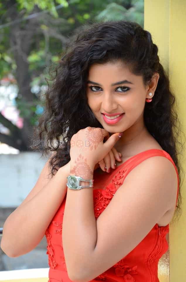 Telugu Actress Pavani Photo Shoot Stills 10