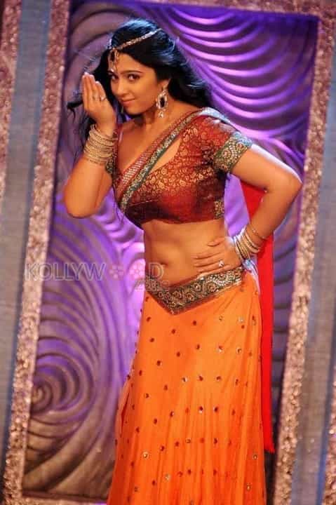 Tolly Actress Charmi Sexy Photos 02