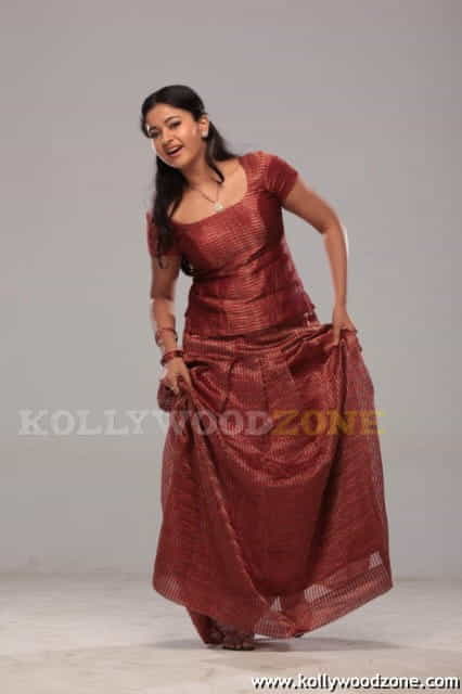 Actres Poonam Bajwa Pictures 08