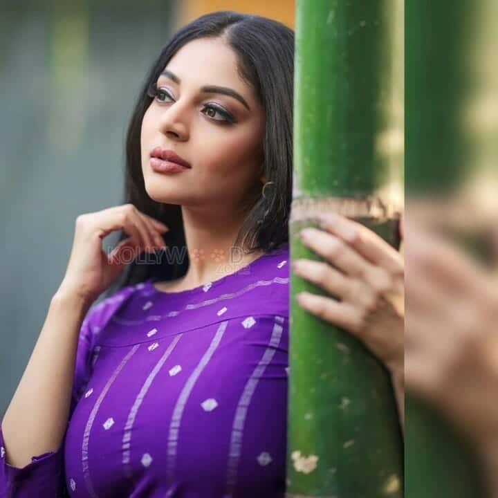 Ethir Vinaiyatru Actress Sanam Shetty Photoshoot Stills 01