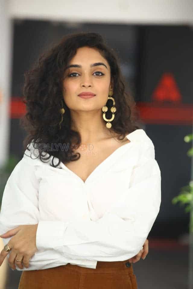Kashish Khan at Anubhavinchu Raja Movie Interview Stills 28
