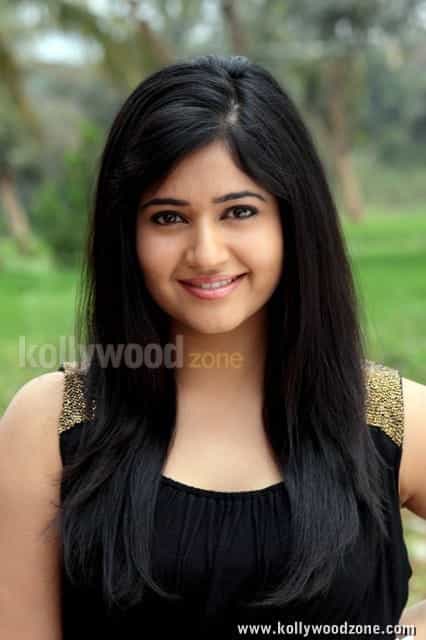 Manthrikan Heroine Poonam Bajwa Cute Stills 07