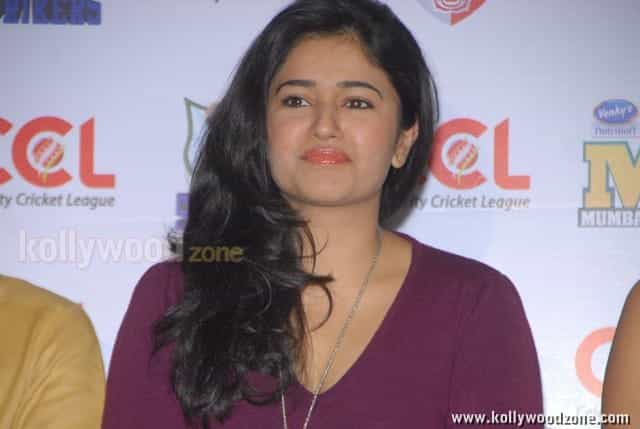 Poonam Bajwa At Ccl Press Meet Photos 04