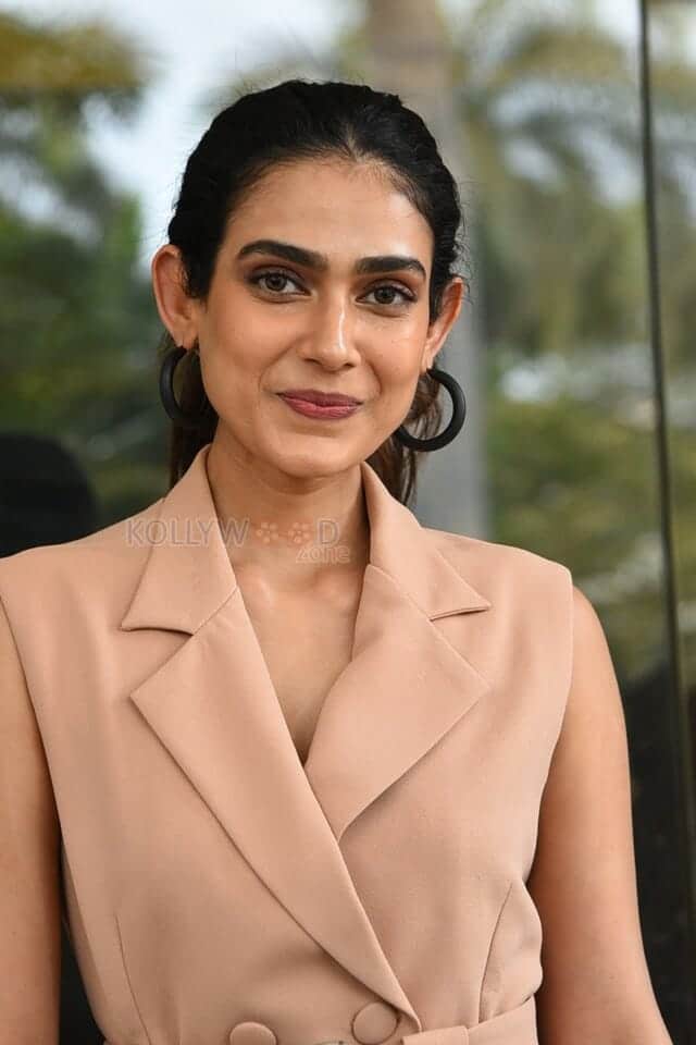 Actress Aakanksha Singh at Clap Movie Press Meet Photos 13