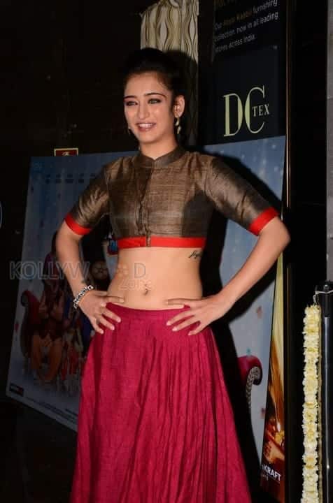 Actress Akshara Haasan New Stills 13