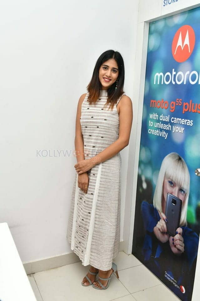 Actress Chandini Chowdary At Redmi 6 Mobile Offline Launch Photos 09